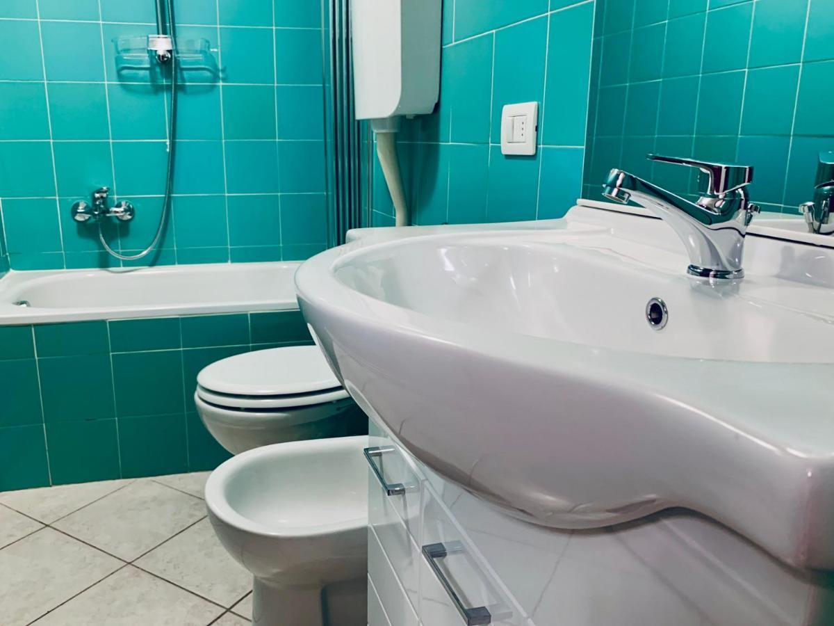 Storico Ombelico Di Parma Apartamento Exterior foto