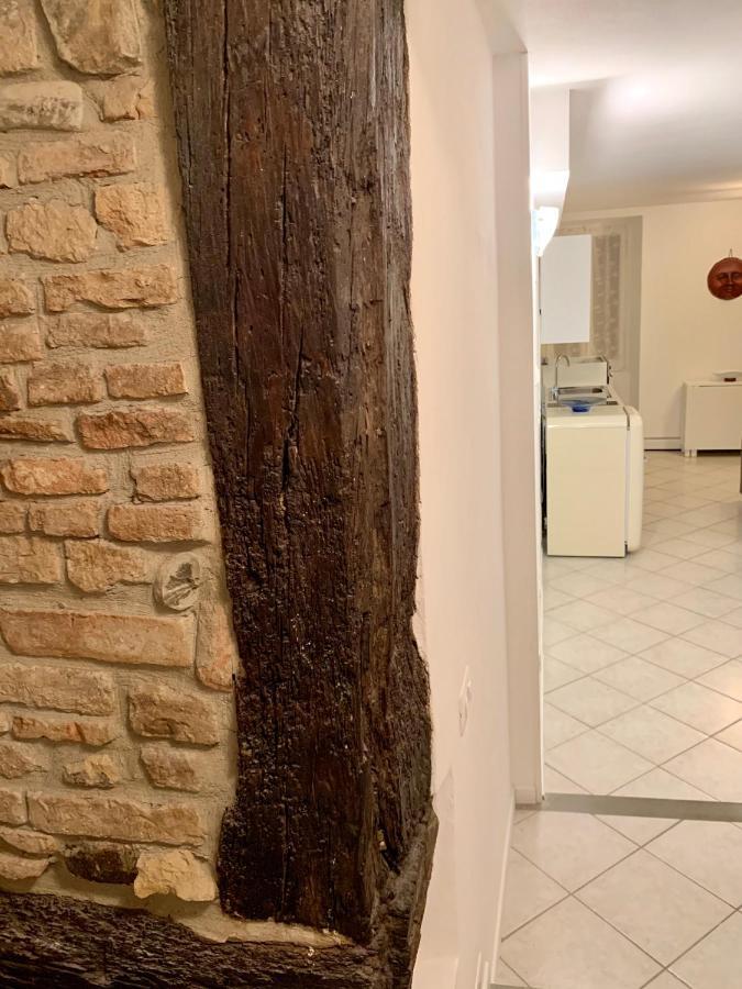 Storico Ombelico Di Parma Apartamento Exterior foto