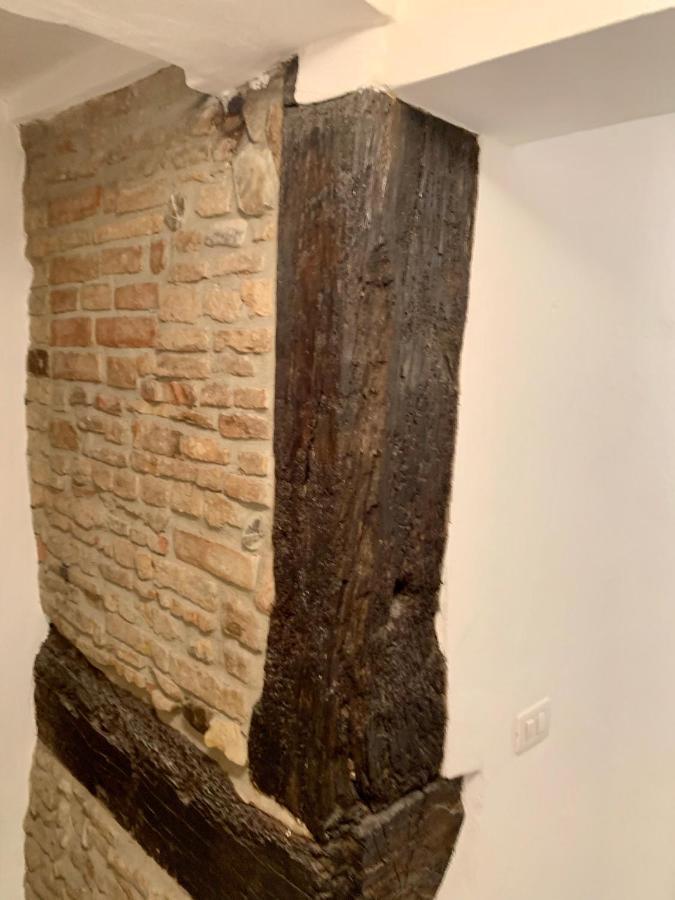 Storico Ombelico Di Parma Apartamento Exterior foto